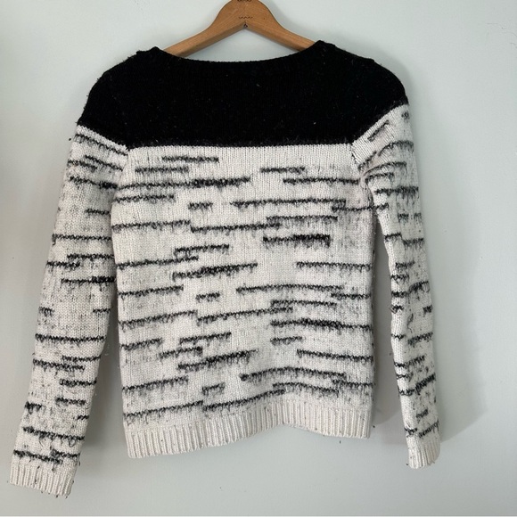 SI-IAE Anthropologie Black & White Wool Blend Sweater Size Medium - Picture 6 of 11